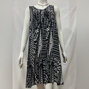 🔥🔥Chic v-neck sundress 👗🛍️✨💕